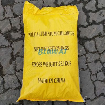 comprar Polvo de cloruro de polialuminio Pac Al2o3 Coagulante Productos químicos para el tratamiento del agua fabricación en línea