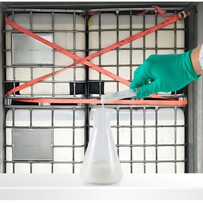 comprar Polyelectrolíticos catiónicos Floculantes Polyacrilamida Emulsión Minería de residuos líquidos Gestión fabricación en línea