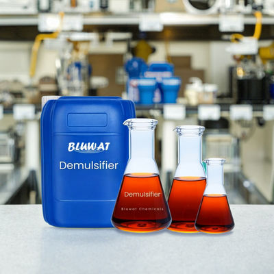 comprar Desemulsionante químico para aguas residuales con alto contenido de orgánicos, desemulsionante de fase inversa O/W W/O fabricación en línea