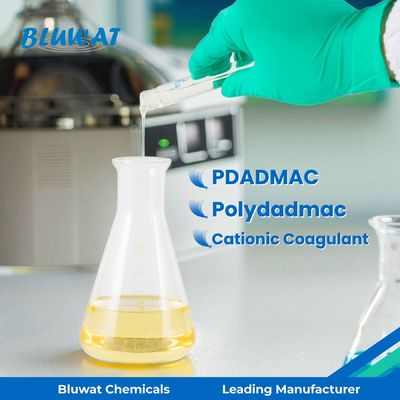 comprar PolyDADMAC Coagulante catiónico para plantas de tratamiento de aguas residuales y deshidratación de lodos Bluwat Chemicals fabricación en línea